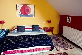 La Maison Jaune à la Janaie