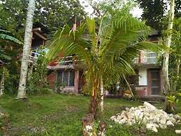 Zapote Tree Inn