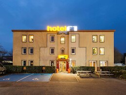 hotelF1 Lyon Massieux