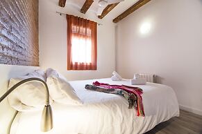 Happy People Ramblas Harbour