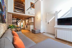 Happy People Ramblas Harbour