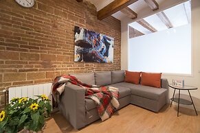 Happy People Ramblas Harbour