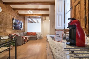 Happy People Ramblas Harbour