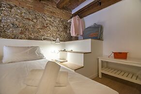 Happy People Ramblas Harbour