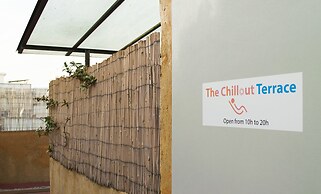 Happy People Ramblas Harbour