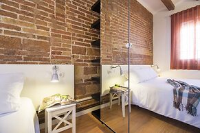 Happy People Ramblas Harbour