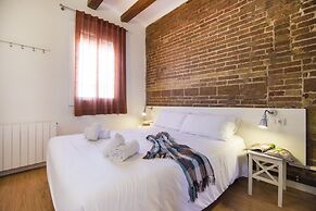 Happy People Ramblas Harbour