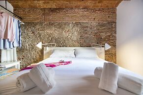 Happy People Ramblas Harbour