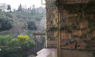 Happy People Ramblas Harbour
