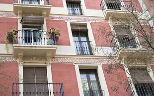 Happy People Ramblas Harbour