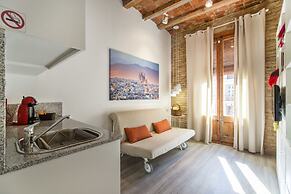 Happy People Sagrada Familia