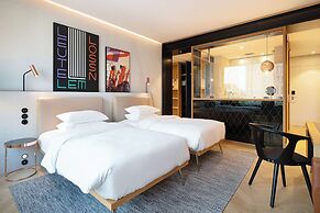 ANDAZ MUNICH SCHWABINGER TOR, BY HYATT