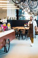 ANDAZ MUNICH SCHWABINGER TOR, BY HYATT