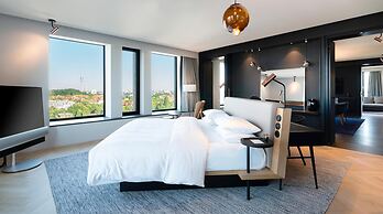 ANDAZ MUNICH SCHWABINGER TOR, BY HYATT