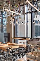 ANDAZ MUNICH SCHWABINGER TOR, BY HYATT