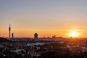 ANDAZ MUNICH SCHWABINGER TOR, BY HYATT