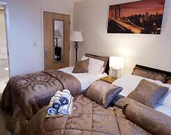 Planetshared 1 Apartment