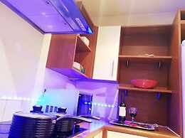 Planetshared 1 Apartment