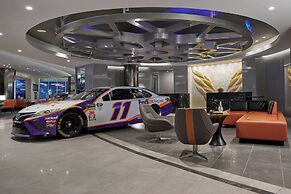 The Daytona, Autograph Collection