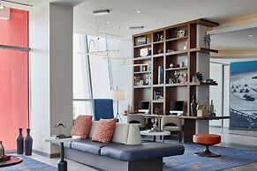 The Daytona, Autograph Collection