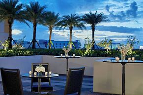 The Daytona, Autograph Collection