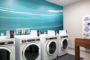 The Daytona, Autograph Collection