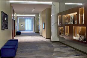 The Daytona, Autograph Collection