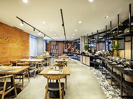 ibis Styles Bekasi Jatibening