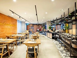 ibis Styles Bekasi Jatibening