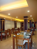 Hotel Hilltop International