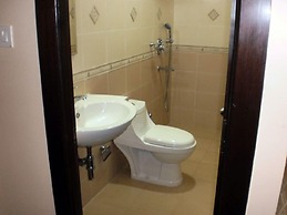 Hotel Hilltop International