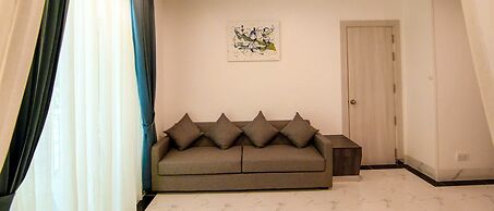 The Twin B Palace Hotel & Apartments