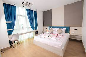 The Twin B Palace Hotel & Apartments