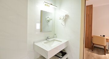 Prague Nha Trang Hotel