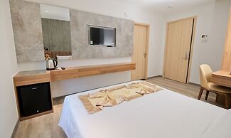 Prague Nha Trang Hotel