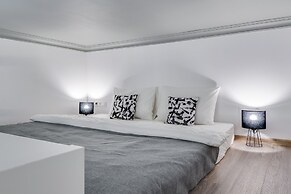 Sokroma Black Elephant Aparts