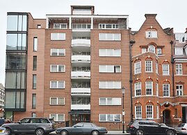 Hans Crescent Apartment