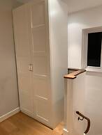 Hans Crescent Apartment