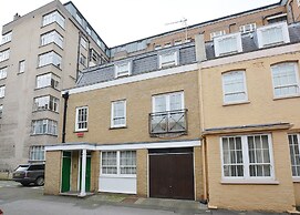 William Mews Townhouse