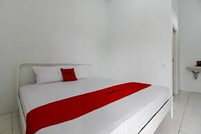 RedDoorz @ Jagakarsa 2