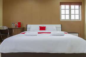 RedDoorz @ Malabar Street