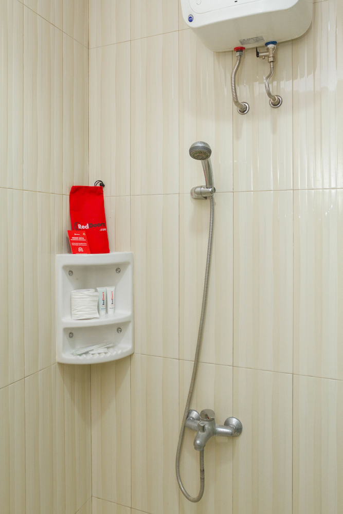 RedDoorz @ Malabar Street