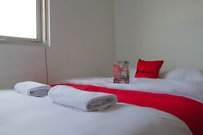 RedDoorz @ Malabar Street