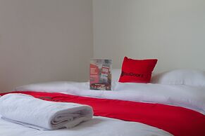 RedDoorz @ Malabar Street