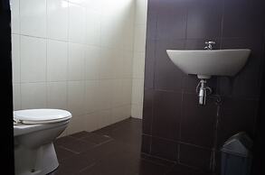 RedDoorz near Alun-alun Kota Sukabumi