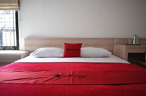 RedDoorz near Alun-alun Kota Sukabumi