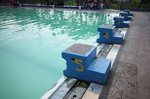 RedDoorz near Alun-alun Kota Sukabumi