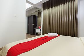 RedDoorz Plus @ Riverside Malang