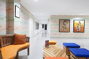 RedDoorz Plus @ Riverside Malang