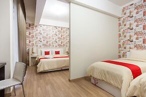 RedDoorz Plus @ Riverside Malang